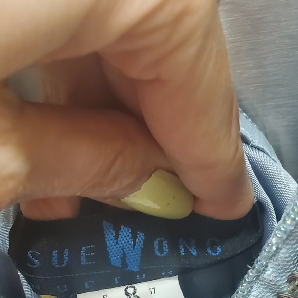 Longer dress - Picture 2 of 8